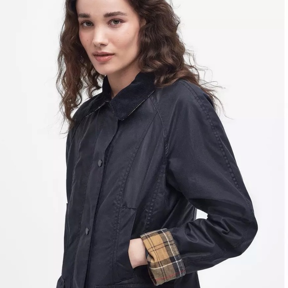 Barbour beadnell waxed jacket in navy, size US 6/ UK 10 - Picture 5 of 5